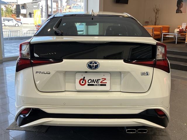プリウス Ｓツーリングセレクション　禁煙車　モデリスタフルエアロ　モデリスタマフラー　純正ナビゲーション　トヨタセーフティセンス　プリクラッシュ　レーダークルーズ　クリアランスソナー　レーンキープ　オートハイビーム　黒合皮シート　ＥＴＣ（16枚目）