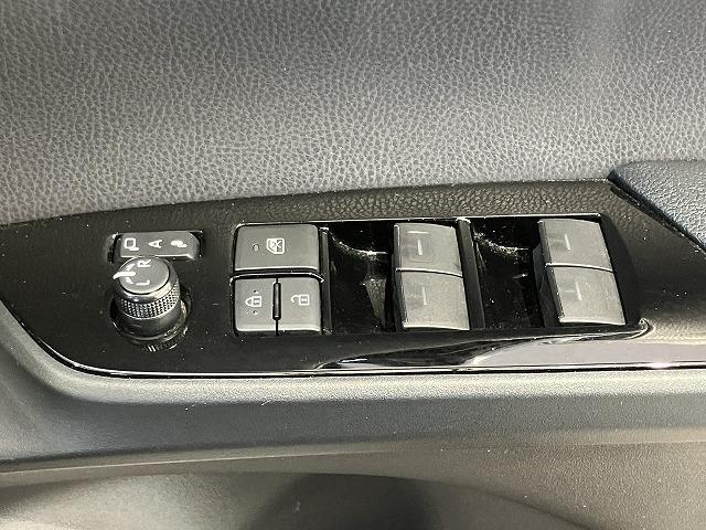 プリウス Ｓツーリングセレクション　禁煙車　モデリスタフルエアロ　モデリスタマフラー　純正ナビゲーション　トヨタセーフティセンス　プリクラッシュ　レーダークルーズ　クリアランスソナー　レーンキープ　オートハイビーム　黒合皮シート　ＥＴＣ（49枚目）