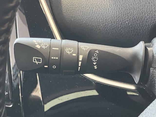 プリウス Ｓツーリングセレクション　禁煙車　モデリスタフルエアロ　モデリスタマフラー　純正ナビゲーション　トヨタセーフティセンス　プリクラッシュ　レーダークルーズ　クリアランスソナー　レーンキープ　オートハイビーム　黒合皮シート　ＥＴＣ（57枚目）