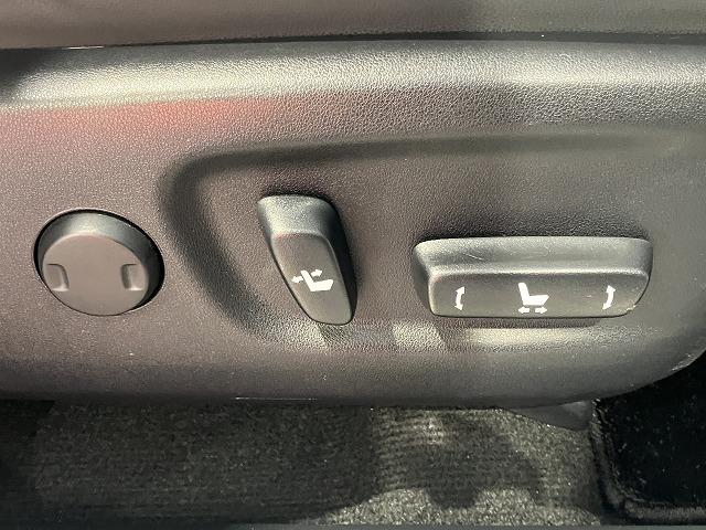 ＮＸ ＮＸ３００　Ｉパッケージ　禁煙車　パノラマルーフ　ブラインドスポットモニター　パーキングサポート　リアクロストラフィックアラート　レクサスセーフティ＋　レーダークルーズ　クリアランスソナー　プリクラッシュ　オートハイビーム（39枚目）