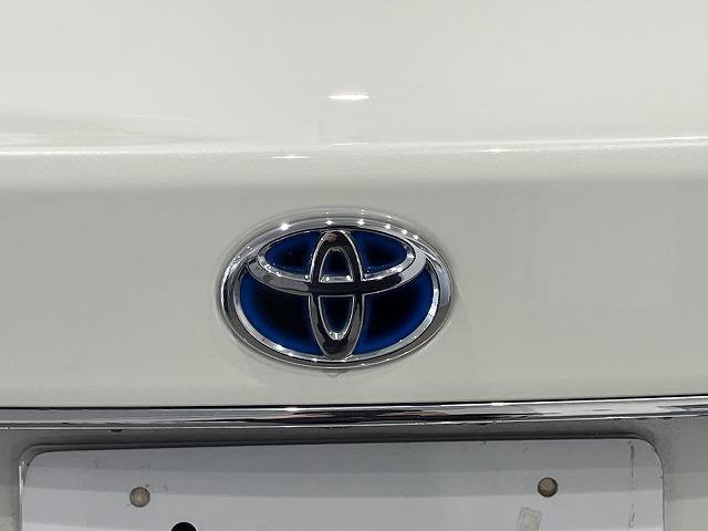 クラウンマジェスタ Ｆバージョン　禁煙　サンルーフ　パノラミックビューモニタ　１８インチＡＷ　プリクラッシュ　レーダークルーズ　クリアランスソナー　ブラインドスポットモニター　黒本革エアシート　メモリパワーシート　電動リアサンシェード（33枚目）