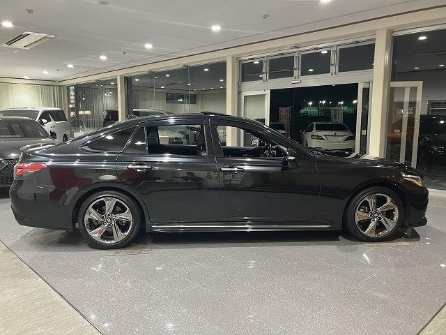 クラウン ＲＳ　アドバンス　禁煙　サンルーフ　パノラミックビューモニタ　デジタルインナーミラー　レザーシートパッケージ　黒本革エアシート　ＡＣ１００Ｖ　トヨタセーフティセンス　プリクラッシュ　レーダークルーズ　クリアランスソナー（15枚目）