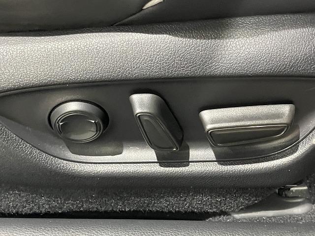 クラウン ＲＳ　アドバンス　禁煙　サンルーフ　パノラミックビューモニタ　デジタルインナーミラー　レザーシートパッケージ　黒本革エアシート　ＡＣ１００Ｖ　トヨタセーフティセンス　プリクラッシュ　レーダークルーズ　クリアランスソナー（39枚目）