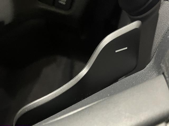 クラウン ＲＳ　アドバンス　禁煙　サンルーフ　パノラミックビューモニタ　デジタルインナーミラー　レザーシートパッケージ　黒本革エアシート　ＡＣ１００Ｖ　トヨタセーフティセンス　プリクラッシュ　レーダークルーズ　クリアランスソナー（62枚目）