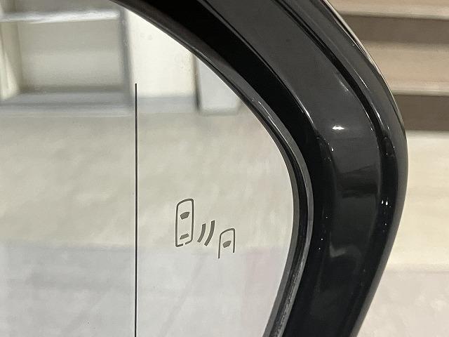 クラウン ＲＳ　アドバンス　禁煙　サンルーフ　パノラミックビューモニタ　デジタルインナーミラー　レザーシートパッケージ　黒本革エアシート　ＡＣ１００Ｖ　トヨタセーフティセンス　プリクラッシュ　レーダークルーズ　クリアランスソナー（64枚目）