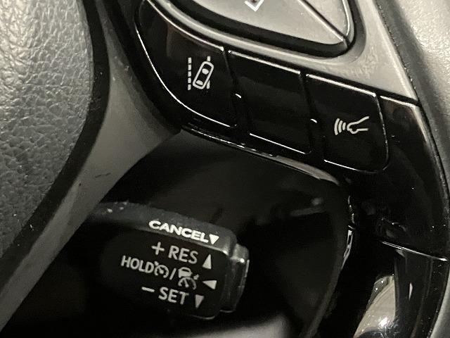 Ｃ－ＨＲ Ｇ　禁煙車　ＴＲＤフルエアロ　純正９インチナビゲーション　トヨタセーフティセンス　プリクラッシュ　レーダークルーズ　クリアランスソナー　ブラインドスポットモニター　黒ハーフレザーシート　純正１８インチＡＷ（6枚目）