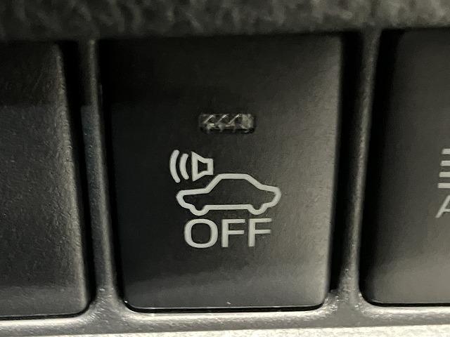 Ｃ－ＨＲ Ｇ　禁煙車　ＴＲＤフルエアロ　純正９インチナビゲーション　トヨタセーフティセンス　プリクラッシュ　レーダークルーズ　クリアランスソナー　ブラインドスポットモニター　黒ハーフレザーシート　純正１８インチＡＷ（10枚目）