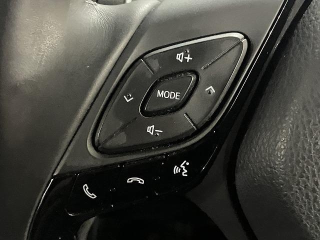 Ｃ－ＨＲ Ｇ　禁煙車　ＴＲＤフルエアロ　純正９インチナビゲーション　トヨタセーフティセンス　プリクラッシュ　レーダークルーズ　クリアランスソナー　ブラインドスポットモニター　黒ハーフレザーシート　純正１８インチＡＷ（11枚目）