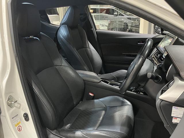 Ｃ－ＨＲ Ｇ　禁煙車　ＴＲＤフルエアロ　純正９インチナビゲーション　トヨタセーフティセンス　プリクラッシュ　レーダークルーズ　クリアランスソナー　ブラインドスポットモニター　黒ハーフレザーシート　純正１８インチＡＷ（13枚目）