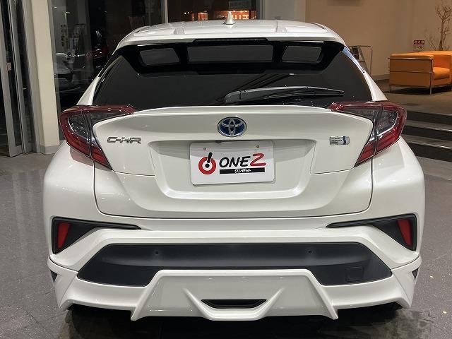 Ｃ－ＨＲ Ｇ　禁煙車　ＴＲＤフルエアロ　純正９インチナビゲーション　トヨタセーフティセンス　プリクラッシュ　レーダークルーズ　クリアランスソナー　ブラインドスポットモニター　黒ハーフレザーシート　純正１８インチＡＷ（16枚目）