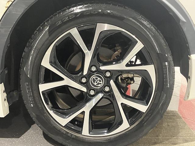 Ｃ－ＨＲ Ｇ　禁煙車　ＴＲＤフルエアロ　純正９インチナビゲーション　トヨタセーフティセンス　プリクラッシュ　レーダークルーズ　クリアランスソナー　ブラインドスポットモニター　黒ハーフレザーシート　純正１８インチＡＷ（20枚目）