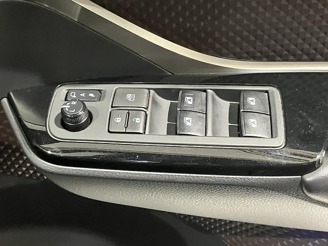 Ｃ－ＨＲ Ｇ　禁煙車　ＴＲＤフルエアロ　純正９インチナビゲーション　トヨタセーフティセンス　プリクラッシュ　レーダークルーズ　クリアランスソナー　ブラインドスポットモニター　黒ハーフレザーシート　純正１８インチＡＷ（52枚目）