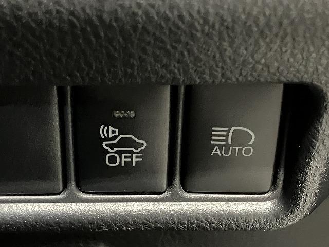 Ｃ－ＨＲ Ｇ　禁煙車　ＴＲＤフルエアロ　純正９インチナビゲーション　トヨタセーフティセンス　プリクラッシュ　レーダークルーズ　クリアランスソナー　ブラインドスポットモニター　黒ハーフレザーシート　純正１８インチＡＷ（54枚目）