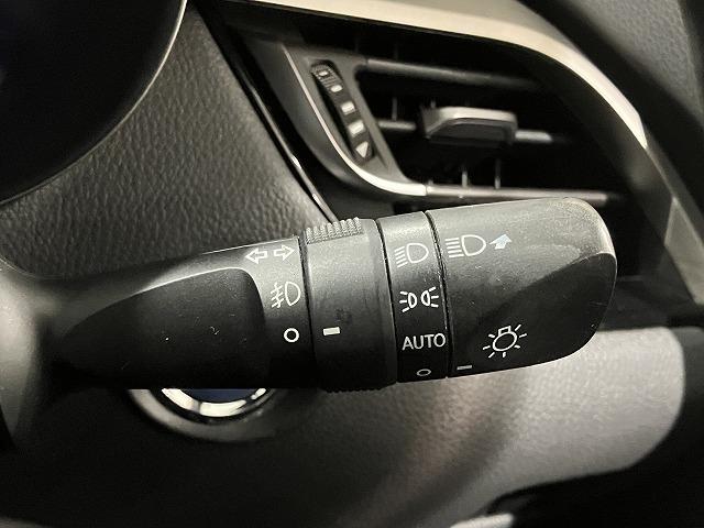 Ｃ－ＨＲ Ｇ　禁煙車　ＴＲＤフルエアロ　純正９インチナビゲーション　トヨタセーフティセンス　プリクラッシュ　レーダークルーズ　クリアランスソナー　ブラインドスポットモニター　黒ハーフレザーシート　純正１８インチＡＷ（56枚目）