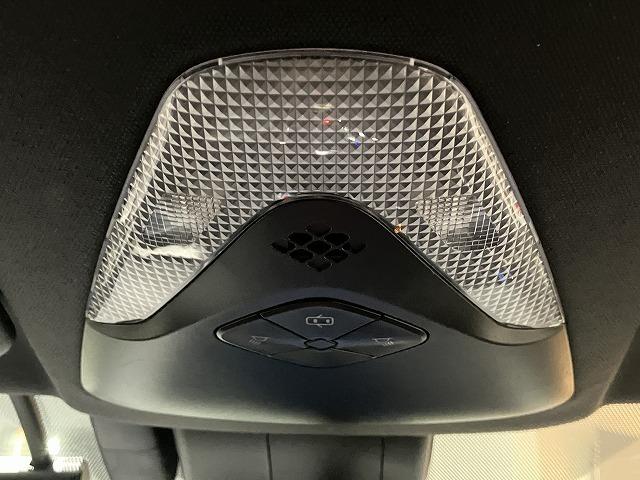 Ｃ－ＨＲ Ｇ　禁煙車　ＴＲＤフルエアロ　純正９インチナビゲーション　トヨタセーフティセンス　プリクラッシュ　レーダークルーズ　クリアランスソナー　ブラインドスポットモニター　黒ハーフレザーシート　純正１８インチＡＷ（62枚目）