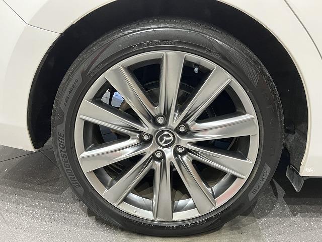 アテンザワゴン ＸＤ　Ｌパッケージ　禁煙車　ＣＤ・ＤＶＤプレーヤー　地デジチューナー　３６０°ビューモニター　フロントパーキングセンサー　ＢＯＳＥサウンド　　レーダークルーズ　クリアランスソナー　レーンキープ　ブラインドスポットモニター（30枚目）