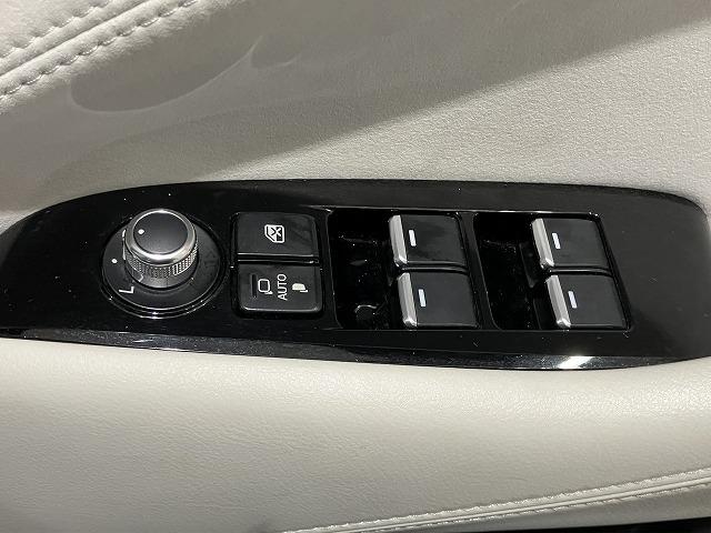 アテンザワゴン ＸＤ　Ｌパッケージ　禁煙車　ＣＤ・ＤＶＤプレーヤー　地デジチューナー　３６０°ビューモニター　フロントパーキングセンサー　ＢＯＳＥサウンド　　レーダークルーズ　クリアランスソナー　レーンキープ　ブラインドスポットモニター（49枚目）