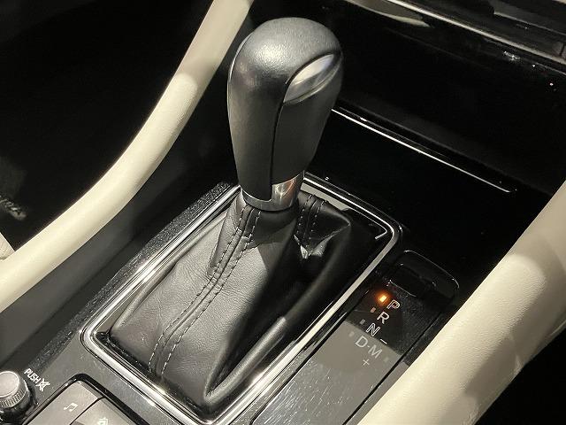 アテンザワゴン ＸＤ　Ｌパッケージ　禁煙車　ＣＤ・ＤＶＤプレーヤー　地デジチューナー　３６０°ビューモニター　フロントパーキングセンサー　ＢＯＳＥサウンド　　レーダークルーズ　クリアランスソナー　レーンキープ　ブラインドスポットモニター（62枚目）