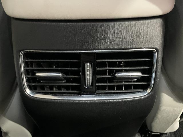 アテンザワゴン ＸＤ　Ｌパッケージ　禁煙車　ＣＤ・ＤＶＤプレーヤー　地デジチューナー　３６０°ビューモニター　フロントパーキングセンサー　ＢＯＳＥサウンド　　レーダークルーズ　クリアランスソナー　レーンキープ　ブラインドスポットモニター（75枚目）