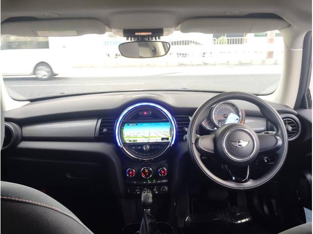 MINI クーパーD ナビ ETC キセノン スマートキー ミュージックサーバー Bluetooth USB AUX アルミ オートエアコン オートライト(11枚目)