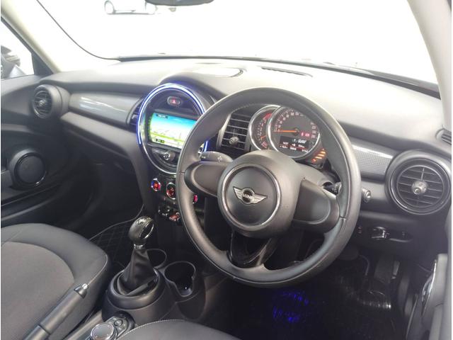 MINI クーパーD ナビ ETC キセノン スマートキー ミュージックサーバー Bluetooth USB AUX アルミ オートエアコン オートライト(12枚目)