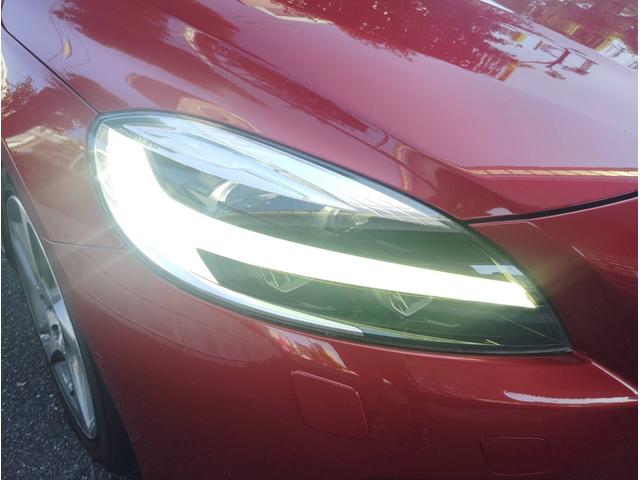 Ｖ４０ Ｄ４　モメンタム　ナビ　ＥＴＣ　バックカメラ　ＬＥＤ　デイライト　アダクティブクルーズコントロール　ブラインドスポットモニター　パワーシート　シートヒーター　ＤＶＤ　Ｂｌｕｅｔｏｏｔｈ　レーンアシスト　ブレーキアシスト（21枚目）
