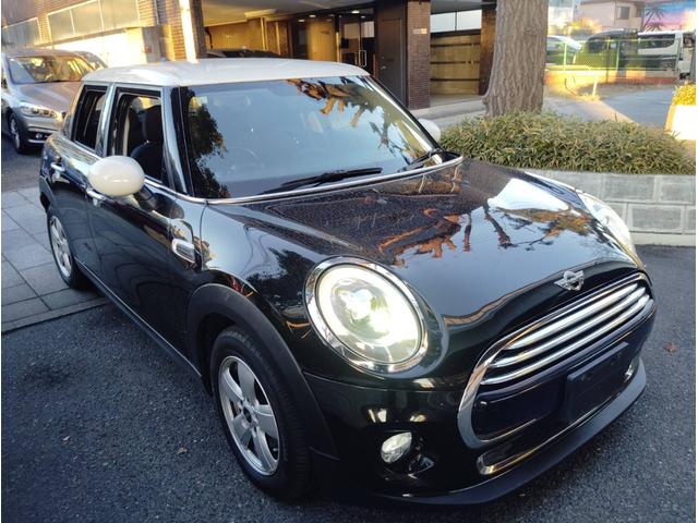 ＭＩＮＩ クーパー　ナビ　バックカメラ　ＥＴＣ　ＬＥＤ　デイライト　障害物センサー　Ｂｌｕｅｔｏｏｔｈ　オートライト　オートエアコン　スマートキー　ＵＳＢ　ＡＵＸ（2枚目）
