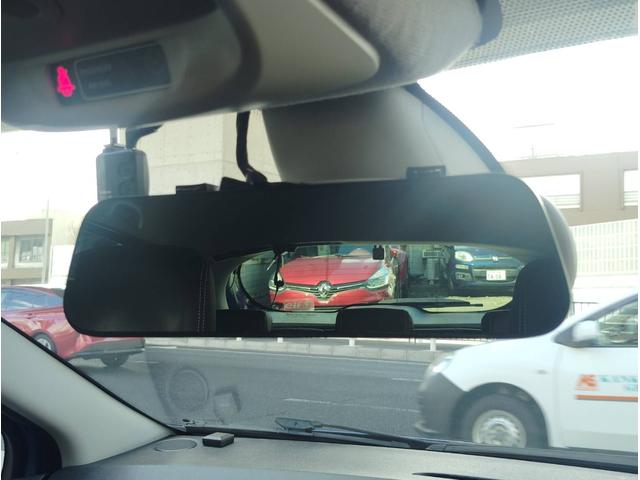 �~���[���j�^�[�ł��B