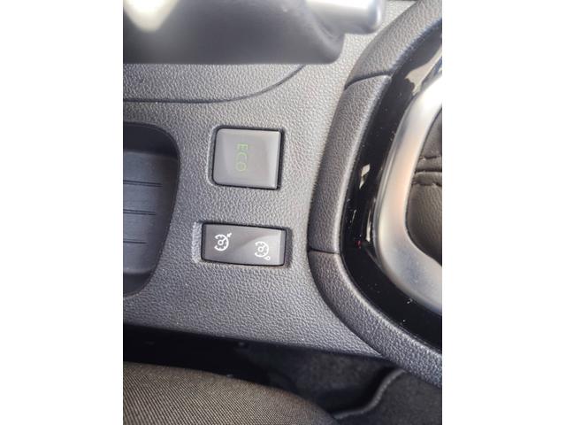 �I�[�g�N���[�Y�R���g���[���ō������H�ł̒������ړ����y�X�ł��B