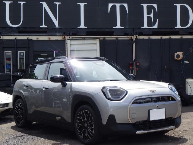 ＭＩＮＩ エースマンＳＥ　フェイバリット・トリム　禁煙車　レザーシート　シートヒーター　ステアリングヒーター　ヘッドアップディスプレー　ＡＣＣ　３６０度カメラ　コーナセンサー　ミラーＥＴＣ　ケイタイ充電　スマートキー　１８インチアルミ　安心ロング保証（2枚目）