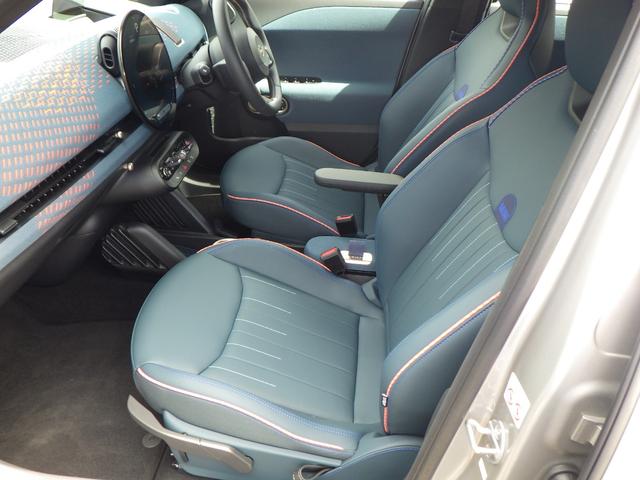 ＭＩＮＩ エースマンＳＥ　フェイバリット・トリム　禁煙車　レザーシート　シートヒーター　ステアリングヒーター　ヘッドアップディスプレー　ＡＣＣ　３６０度カメラ　コーナセンサー　ミラーＥＴＣ　ケイタイ充電　スマートキー　１８インチアルミ　安心ロング保証（23枚目）