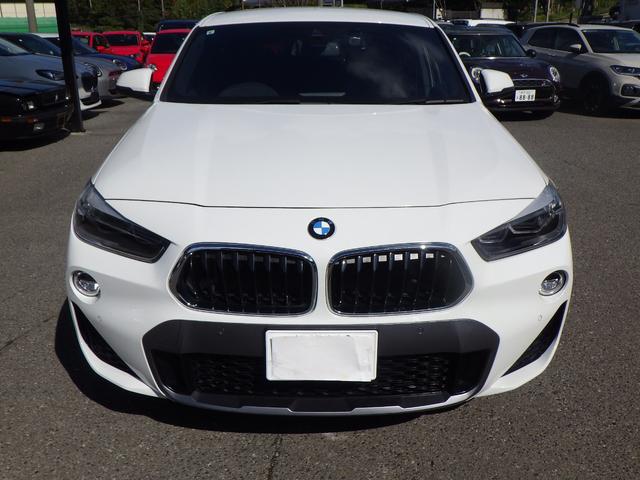Ｘ２ ｘＤｒｉｖｅ　１８ｄ　ＭスポーツＸ　禁煙車　４ＷＤ　クリーンディーゼルターボ　シートヒーター　ドライブレコーダ　スマートキー　純正ナビ　ＡＣＣ　ヘッドアップディスプレー　電動リアゲート　バックカメラ　コーナセンサー　安心ロング保証（12枚目）