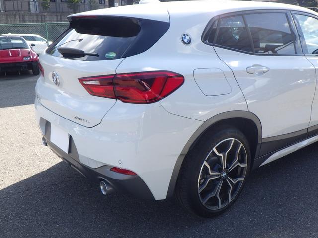 Ｘ２ ｘＤｒｉｖｅ　１８ｄ　ＭスポーツＸ　禁煙車　４ＷＤ　クリーンディーゼルターボ　シートヒーター　ドライブレコーダ　スマートキー　純正ナビ　ＡＣＣ　ヘッドアップディスプレー　電動リアゲート　バックカメラ　コーナセンサー　安心ロング保証（15枚目）