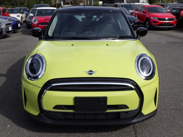 ＭＩＮＩ クーパーＤ　クラシック・トリム　ワンオーナー　禁煙車　アップルカープレイ　スマートキー　スポーツモード切替　ハーフレザー　ドライブレコーダー　バックカメラ　コーナセンサー　パーキグアシスト　ＵＫテール　ＬＥＤライト　安心ロング保証（12枚目）