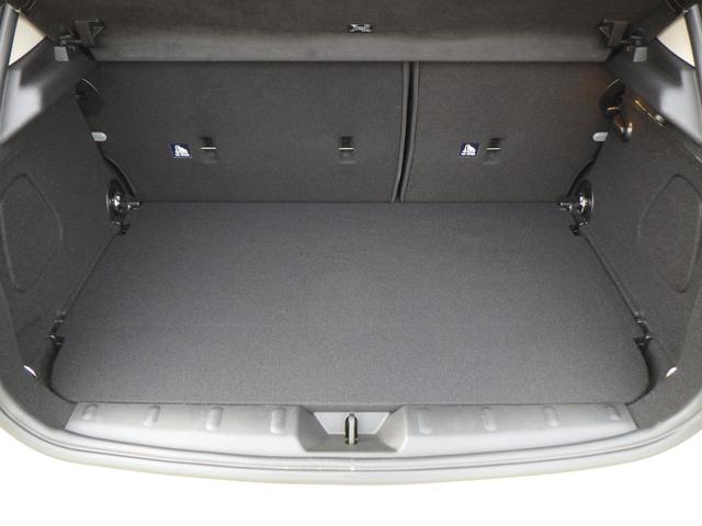 ＭＩＮＩ クーパーＤ　クラシック・トリム　ワンオーナー　禁煙車　アップルカープレイ　スマートキー　スポーツモード切替　ハーフレザー　ドライブレコーダー　バックカメラ　コーナセンサー　パーキグアシスト　ＵＫテール　ＬＥＤライト　安心ロング保証（26枚目）