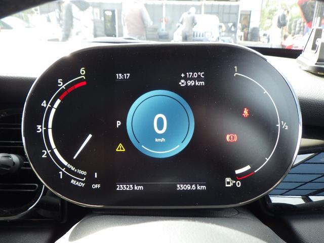 ＭＩＮＩ クーパーＤ　クラシック・トリム　ワンオーナー　禁煙車　アップルカープレイ　スマートキー　スポーツモード切替　ハーフレザー　ドライブレコーダー　バックカメラ　コーナセンサー　パーキグアシスト　ＵＫテール　ＬＥＤライト　安心ロング保証（33枚目）