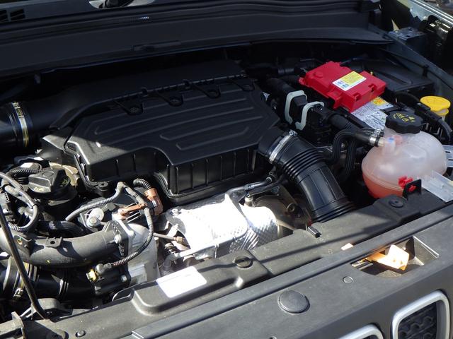 ジープ・レネゲード リミテッド 禁煙車 レザーシート シートヒーター パワーシート ステアリングヒーター LEDライト 純正ナビ バックカメラ バックセンサー LEDライト ACC スマートキー 安心ロング保証(7枚目)