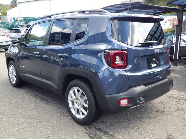 ジープ・レネゲード リミテッド 禁煙車 レザーシート シートヒーター パワーシート ステアリングヒーター LEDライト 純正ナビ バックカメラ バックセンサー LEDライト ACC スマートキー 安心ロング保証(11枚目)