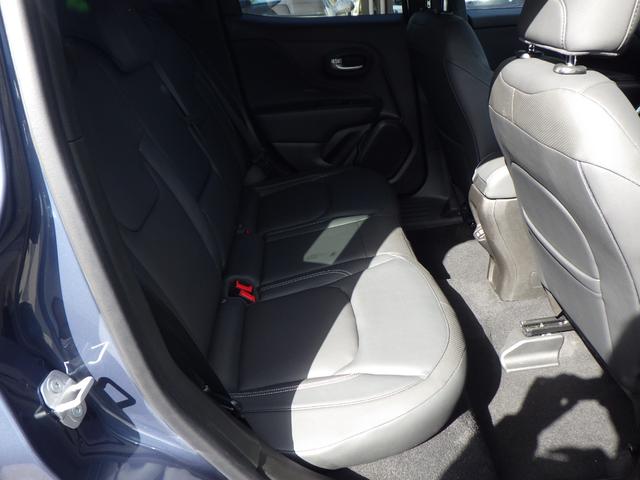 ジープ・レネゲード リミテッド 禁煙車 レザーシート シートヒーター パワーシート ステアリングヒーター LEDライト 純正ナビ バックカメラ バックセンサー LEDライト ACC スマートキー 安心ロング保証(24枚目)