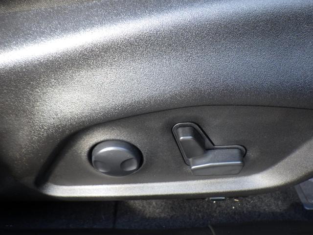 ジープ・レネゲード リミテッド 禁煙車 レザーシート シートヒーター パワーシート ステアリングヒーター LEDライト 純正ナビ バックカメラ バックセンサー LEDライト ACC スマートキー 安心ロング保証(36枚目)