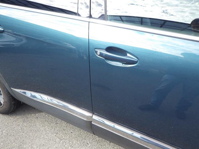 5008 GT ブルーHDi 禁煙車 クリーンディーゼルターボ 電動リアゲート アップルカープレイ ハーフレザー スマートキー ドラレコ バックカメラ コーナーセンサー サイドカメラ ケイタイ充電 ACC 安心ロング保証(9枚目)