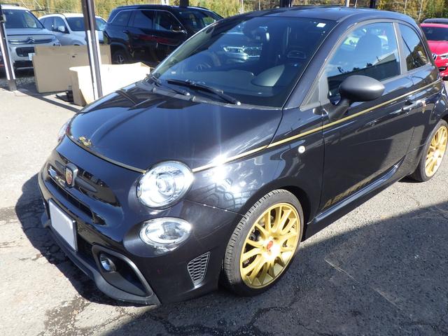 アバルト５９５ スコルピオーネオーロ　左ハンドル　ナビ地デジ　バックカメラ　ブルートゥース　ハーフレザー　パドルシフト　１７インチアルミ　キセノンライト　安心ロング保証（18枚目）