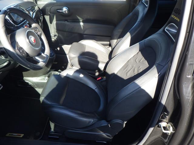 アバルト５９５ スコルピオーネオーロ　左ハンドル　ナビ地デジ　バックカメラ　ブルートゥース　ハーフレザー　パドルシフト　１７インチアルミ　キセノンライト　安心ロング保証（21枚目）