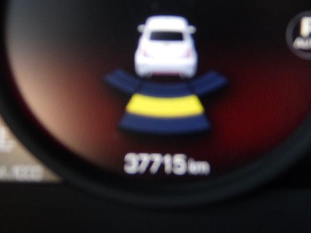 アバルト５９５ スコルピオーネオーロ　左ハンドル　ナビ地デジ　バックカメラ　ブルートゥース　ハーフレザー　パドルシフト　１７インチアルミ　キセノンライト　安心ロング保証（30枚目）