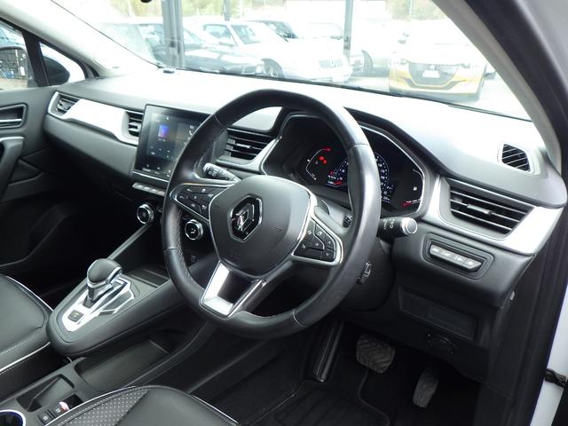 令和３年　１３０００キロ　禁煙車　ナビ　地デジ　バックカメラ　レザーシート　シートヒーター　ステアリングヒーター　程度と保証内容に自信。安心ロング保証。来店予約即決特典あり　来店予約後にご来店下さい