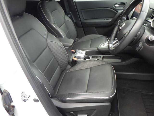 令和３年　１３０００キロ　禁煙車　ナビ　地デジ　バックカメラ　レザーシート　シートヒーター　ステアリングヒーター　程度と保証内容に自信。安心ロング保証。来店予約即決特典あり　来店予約後にご来店下さい