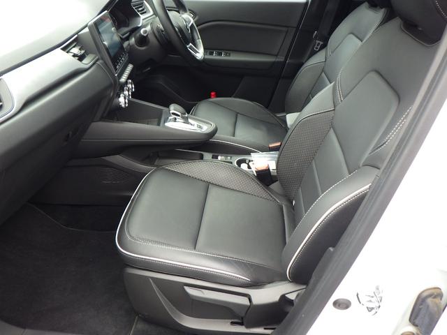 令和３年　１３０００キロ　禁煙車　ナビ　地デジ　バックカメラ　レザーシート　シートヒーター　ステアリングヒーター　程度と保証内容に自信。安心ロング保証。来店予約即決特典あり　来店予約後にご来店下さい