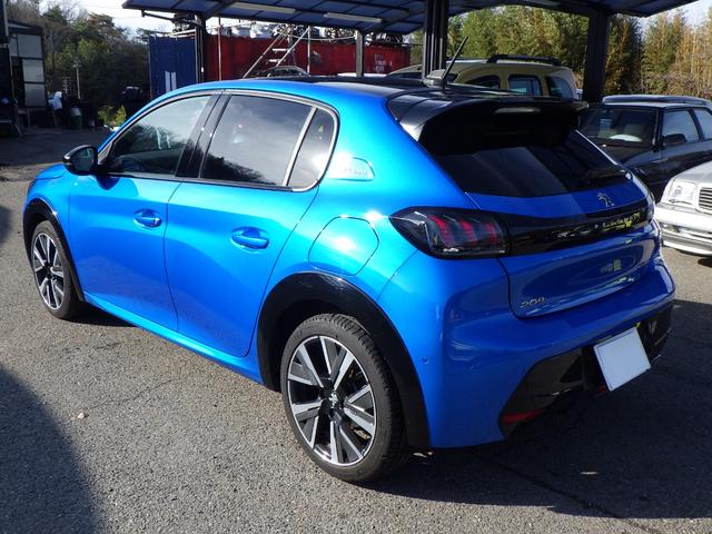 ２０８ ＧＴライン　ワンオーナー　禁煙車　サンルーフ　アップルカープレイ　バックカメラ　コーナーセンサー　１７インチアルミ　ハーフレザー　ケイタイ充電　ＡＣＣ　パドルシフト　ドライブレコーダー　アップルカープレイ（11枚目）