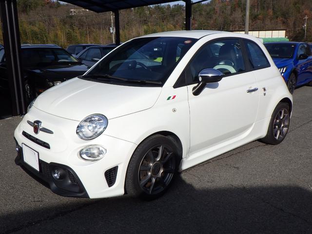 アバルト５９５ ベースグレード　禁煙車　アップルカープレイ　純正アルミホイール　キセノンライト　バックセンサー　パドルシフト　スポーツモード切替　ブルートゥース　ＵＳＢ　　安心ロング保証（9枚目）