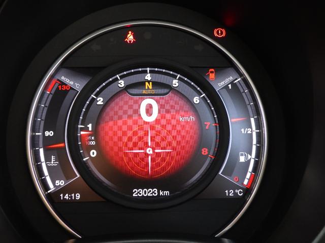 アバルト５９５ ベースグレード　禁煙車　アップルカープレイ　純正アルミホイール　キセノンライト　バックセンサー　パドルシフト　スポーツモード切替　ブルートゥース　ＵＳＢ　　安心ロング保証（36枚目）